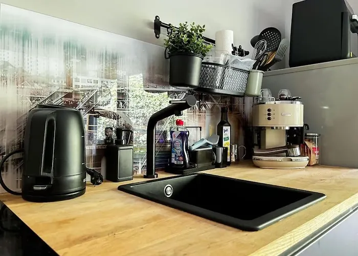 My-happy-place - Netflix - Stellplatz - Terrasse - Garten